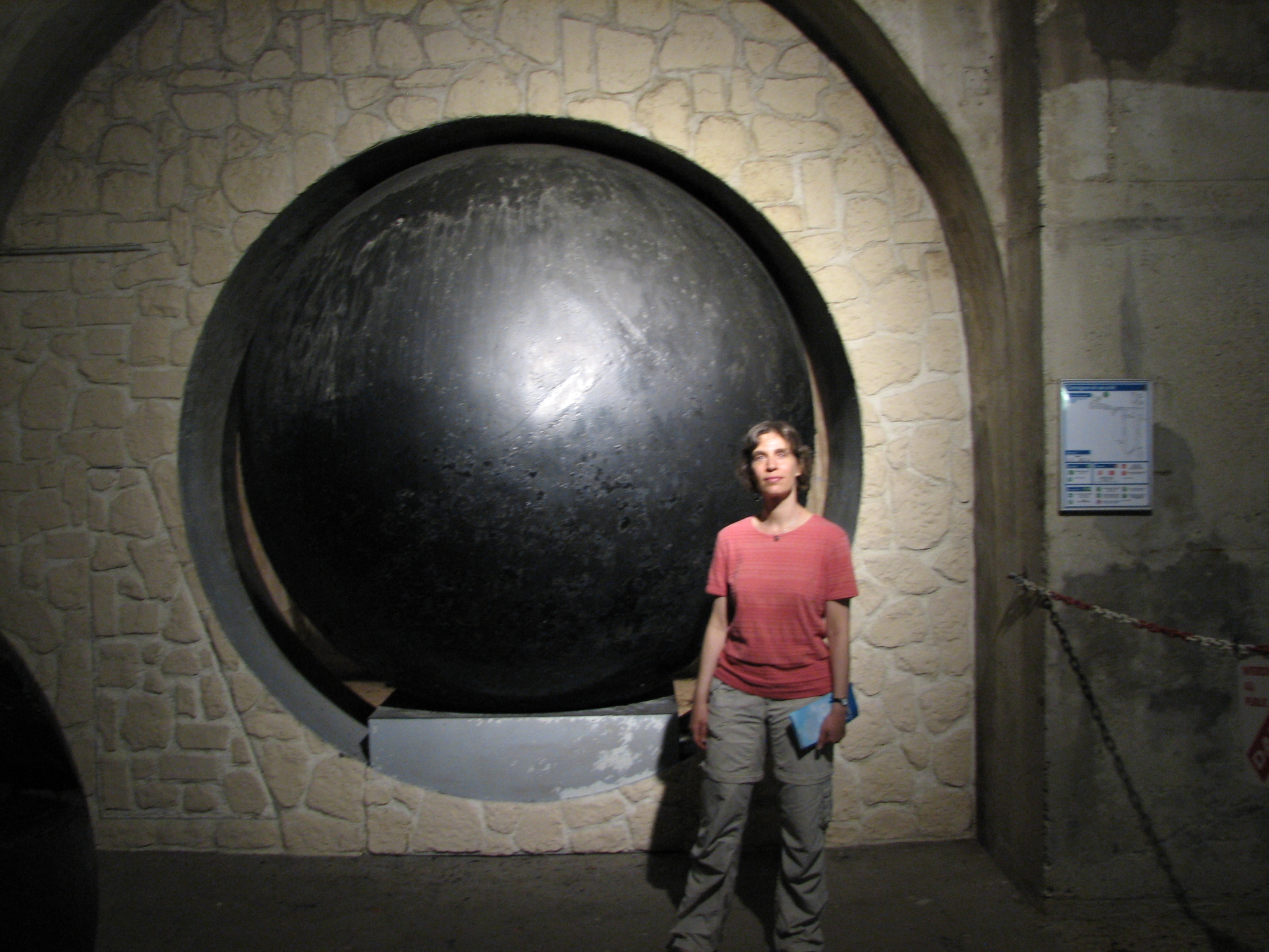 Sewer-cleaning ball